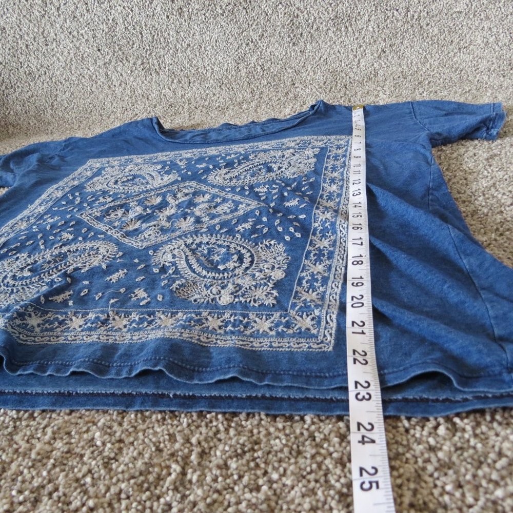 LUCKY BRAND BLUE EMBROIDERED BOHOMIAN STYLE TSHIRT SIZE LARGE #203 - Picture 2 of 5